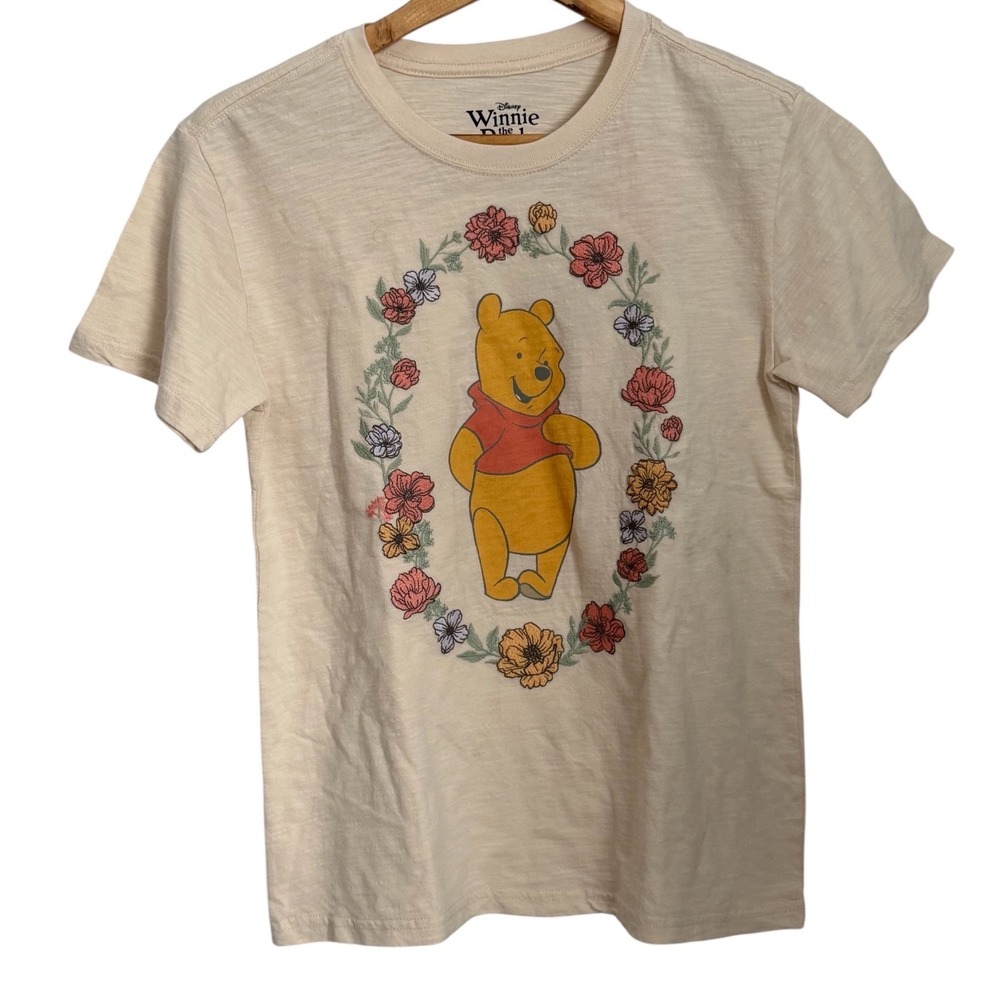 Disney Winnie the Pooh Floral Graphic Tee Womens Size XS Cream Cotton T-Shirt